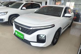 宝骏RC-5 2020款 1.5L 手动智耀精英型