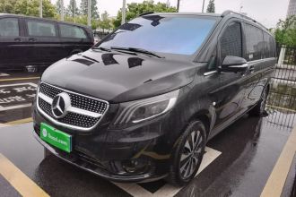 奔驰 威霆 2023款 2.0T 商务版 7座