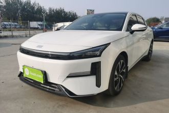 吉利银河 银河L6 2023款 125km 星舰