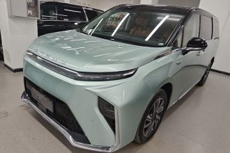 上汽大通MAXUS 大家9 2024款 超混 长续航森林版 七座