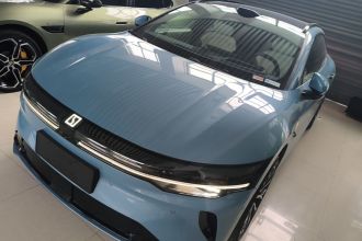 极氪007GT 2025款 四驱智驾版 75kWh