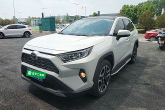 丰田 RAV4荣放 2020款 2.0L CVT四驱尊贵版