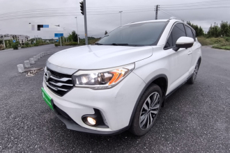 广汽传祺 传祺GS4 2017款 235T 手动两驱豪华版