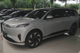 东风奕派 eπ008 2024款 636Max纯电版 6座