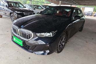 宝马i5 2025款 eDrive 35L M运动套装