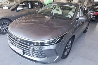 比亚迪 驱逐舰05 2024款 荣耀版 DM-i 55KM 豪华型