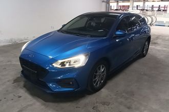 福特 福克斯 2020款 两厢 EcoBoost 180 自动锋潮型