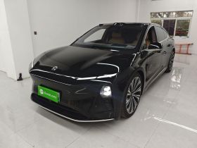 蔚来ET9 2025款 102kWh 签名版