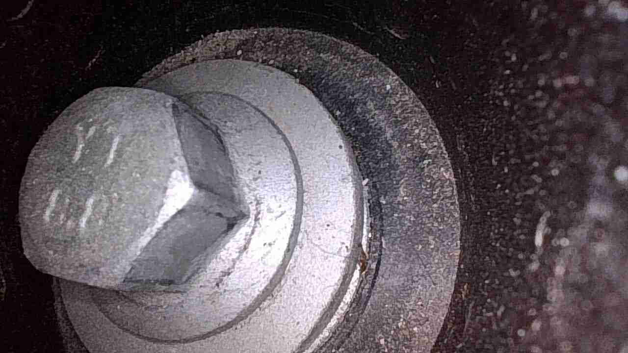 水箱框架更换痕迹实拍