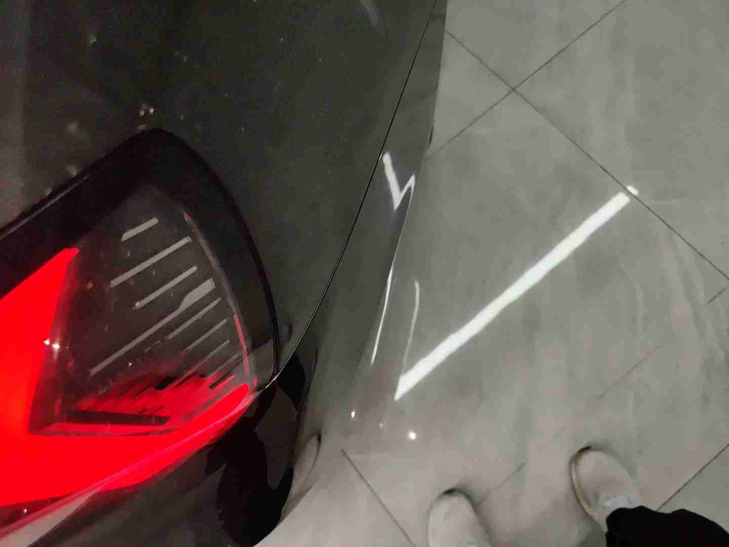后保险杠安装轻微异常实拍