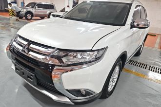 三菱 欧蓝德(进口) 2016款 2.0L 两驱加值版 5座