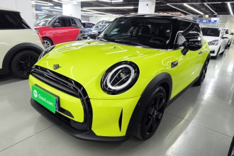 MINI 2023款 1.5T COOPER 艺术家