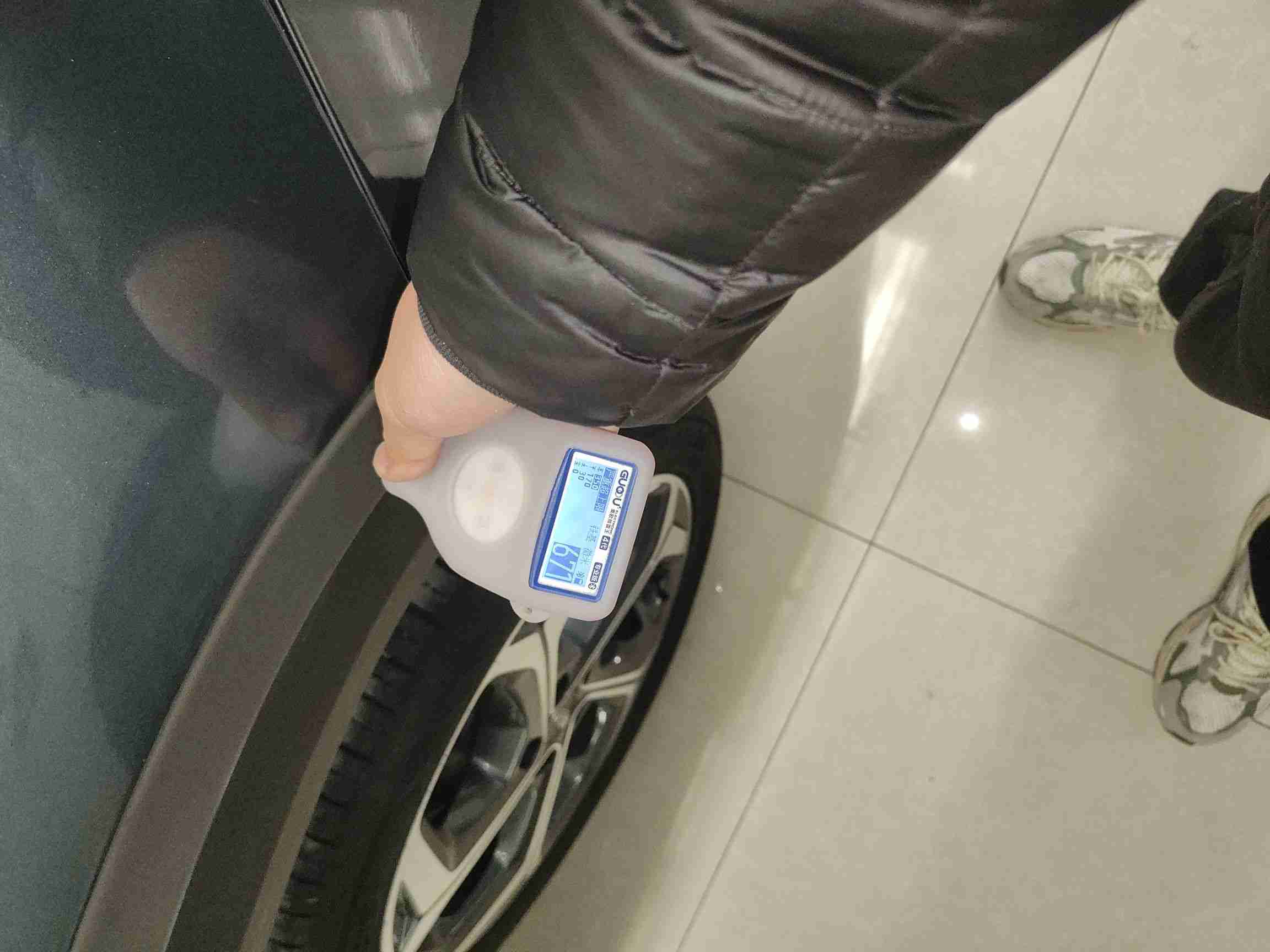 左后翼子板漆面状态实拍