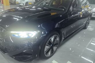 宝马i3 2023款 eDrive 40 L 曜夜运动套装