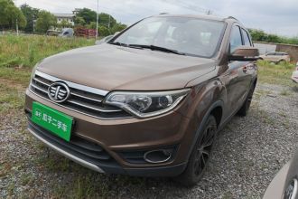 一汽 森雅R7 2016款 1.6L 手动豪华型