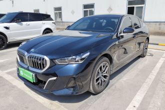 宝马i5 2025款 eDrive 35L M运动套装