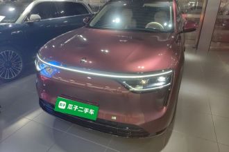 鸿蒙智行 问界M8 2025款 增程 Ultra版 53.4kWh 5座版 (192线激光雷达）