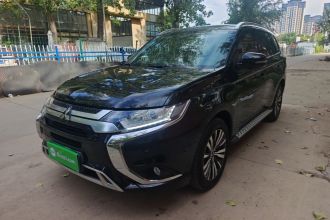 三菱 欧蓝德 2021款 改款 2.0L 两驱畅享版 5座