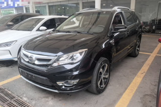 比亚迪S7 2015款 2.0T 升级版 自动尊贵型