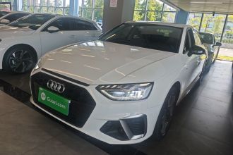 奥迪A4L 2022款 40 TFSI 豪华动感型