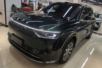 鸿蒙智行 问界M8 2025款 增程 Ultra版 53.4kWh 6座版