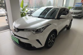 丰田C-HR 2018款 2.0L 领先天窗版 国VI