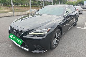 雷克萨斯LS 2020款 500h 卓越版 国VI
