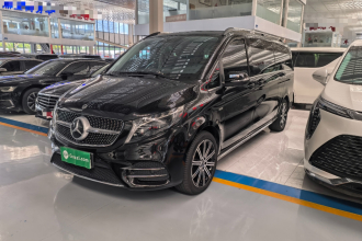 奔驰V级 2022款 V 260 L 长轴距豪华版