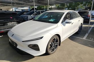 荣威D7 2023款 EV 510km 后驱旗舰版