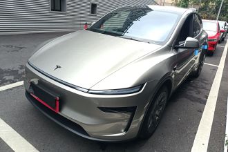 特斯拉 Model Y L 2025款 长续航全轮驱动版