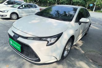 丰田 雷凌 2022款 双擎 1.8H E-CVT豪华版