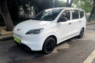 五菱汽车 五菱宏光新能源 2025款 增程式混动 50KM 标准型