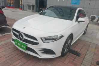 奔驰A级 2021款 改款 A 180 L 运动轿车