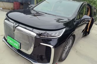 岚图汽车 岚图梦想家 2025款 PHEV 四驱旗舰鲲鹏版