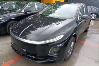 红旗E-QM5 2025款 610km PLUS