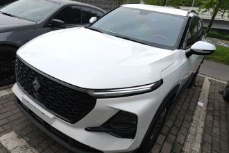 宝骏RS-3 2020款 1.5L 手动智能精英型