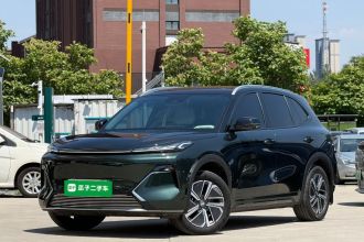 吉利银河 银河星舰7 EM-i 2025款 120km 探索+版