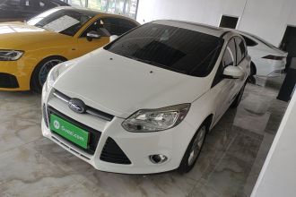 福特 福克斯 2012款 两厢 1.6L 自动风尚型