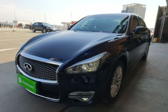 英菲尼迪Q70 2019款 Q70L 2.0T 精英版 PLUS