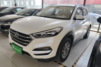 现代 途胜 2015款 1.6T 双离合两驱智能型