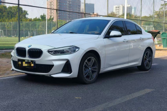 宝马1系 2021款 120i M运动版