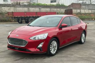 福特 福克斯 2019款 三厢 EcoBoost 180 自动锋潮型