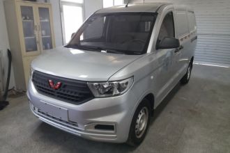 五菱汽车 五菱宏光V 2022款 1.5L劲取版封窗车液压助力LAR
