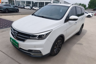 宝骏730 2017款 1.5T 手动豪华型 7座