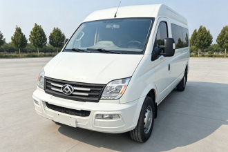 上汽大通MAXUS 新途V80 2019款 2.5T经典款6挡手动傲运通长轴中顶7座