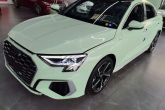 奥迪A3 2023款 改款 A3L Limousine 35 TFSI 时尚运动型