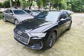 奥迪A6L 2022款 45 TFSI quattro 臻选动感型