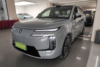 腾势N8L 2025款 旗舰型