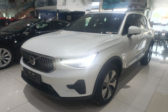 沃尔沃XC40 2023款 B3 智远豪华版