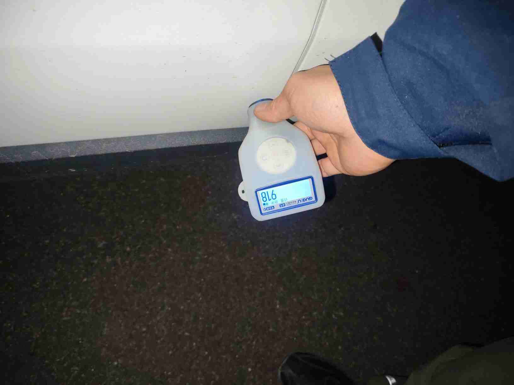 车辆左侧前门外观状态